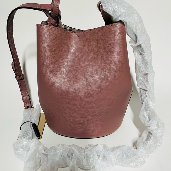 Burberry bucket bag - Picture 11 of 16